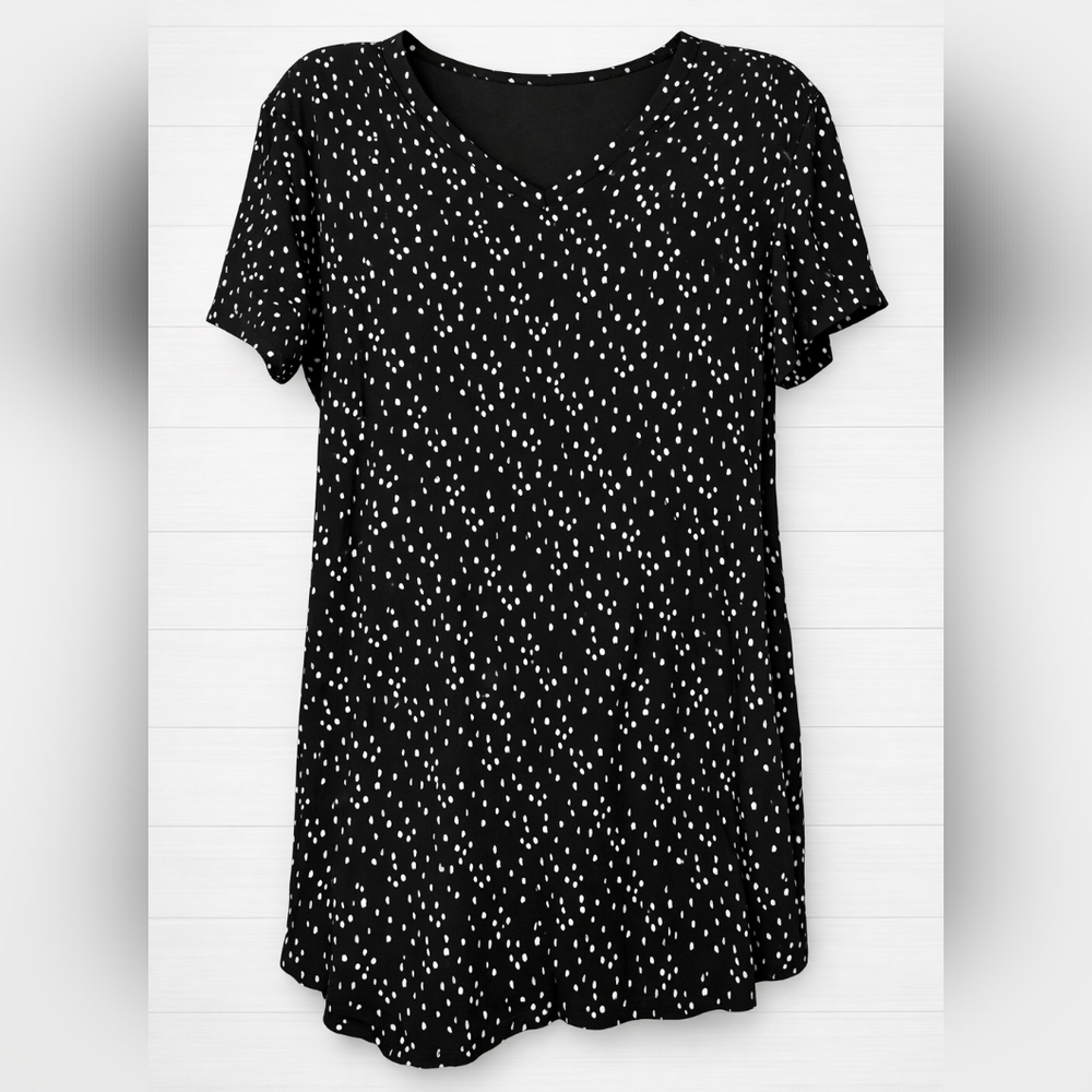🩷 Cloth & Stone Black and White V-Neck Mini Dress